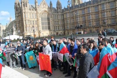 Londonda Xocalı soyqırımı ilə bağlı aksiya keçirilib