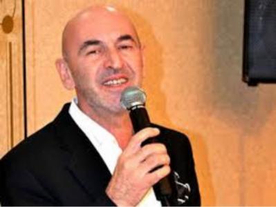 İlqar Muradovun həmkarlarından fərqi nədir?