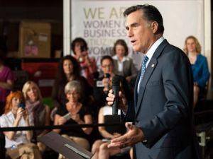 Romney "qadın" və "dosya" sözlərini yanaşı işlətməyəcək