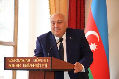Tanınmış bioloq alim qəfil vəfat edib