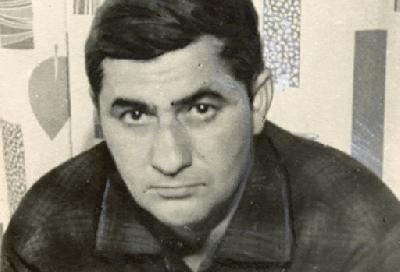 Zamana ram olmayan poeziya - Əli Kərim - 90