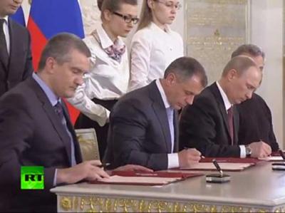 Moskvada Krım və Sevastopolun Rusiyaya birləşdirilməsinə dair saziş imzalanıb