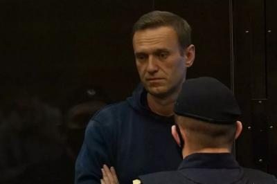 Aleksey Navalnı 3,5 il müddətinə azadlıqdan məhrum edildi