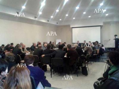 Krım Tatar Məclisinin iclasında Rusiyaya münasibətdə qarşıdurma yaranıb