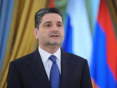 Ermənistanın baş naziri istefa verib