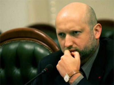 Aleksandr Turçinov Ukraynada federallaşma barədə referendum keçirilməsini istisna etmir
