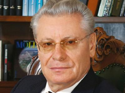 Sabiq prezident Nizami Gəncəvinin aforizmlərini beş dilə tərcümə edib