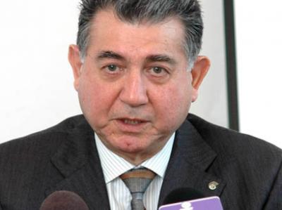 Akif Əlizadə gənc alimlərin məvaciblərinin artırılmasını vacib saymır