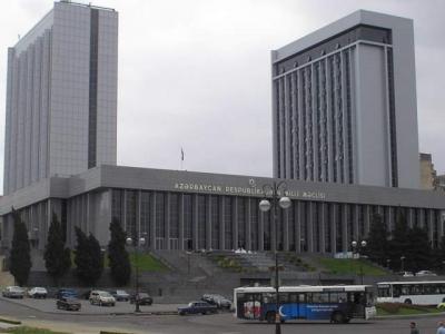 Bakı şəhər İcra Hakimiyyətindəki yoxlamaların nəticələri parlamentə təqdm olunub