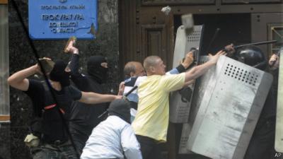 Ukraynada separatçılar Donetsk prokurorluğunu ələ keçiriblər