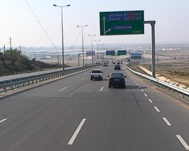 Dairəvi yol tam bağlanıb