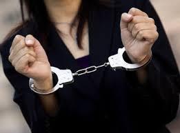 Qadın polis əməkdaşına xəsarət yetirib