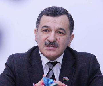 Aydın Mirzəzadə: "İqtidarla müxalifətin qarşıdurmasında həqiqət yaranır"
