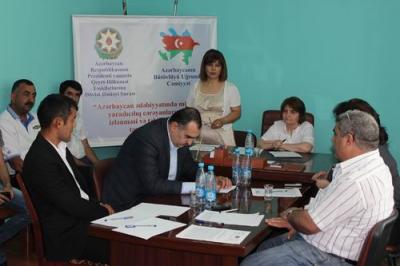 “Ədəbi cərəyanlar yazarların birliyidir”