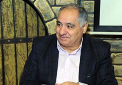 Qulu Məhərrəmli: “Operatorumuz prezidentin dəfnini çəkmək üçün sinə vurub ağladı”
