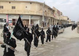 İŞİD Suriyada parad keçirib