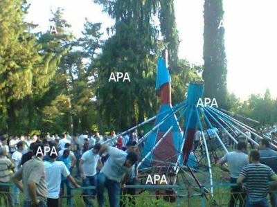 Attraksion aşıb: xəsarət alan var