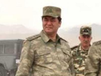 Nəcməddin Sadıqov cəbhə bölgəsinə gedib