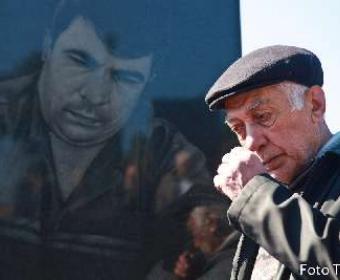 Elmar Hüseynovun atası vəfat edib