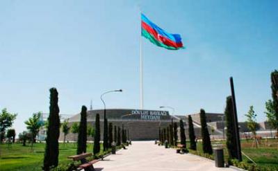 Dövlət Bayrağı Meydanında bayraq endiriləcək