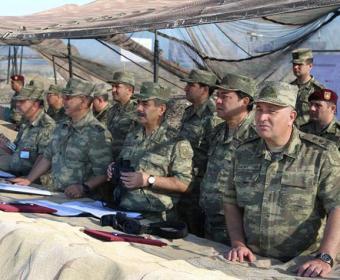 Silahlı Qüvvələrin komandir heyəti üçün yeni yay geyim forması hazırlanıb
