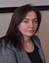 Aynur Kərimova: “Yeni nəslin televiziyasını görmək istəyirəm”