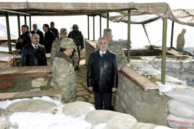 Naxçıvan Ali Məclisinin sədri cəbhə bölgəsinə baş çəkib