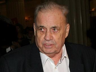 Məşhur kinorejissor xəstəxanaya yerləşdirildi