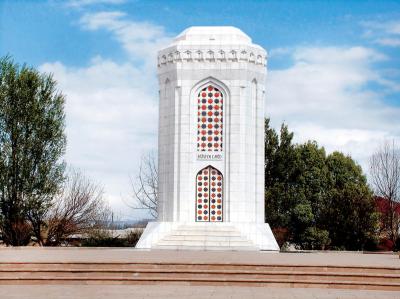Ulu öndərlə böyük şairin əbədi mənəvi vəhdəti