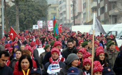 Türk dərnəyi Sarıqamışa Azərbaycan bayrağı ilə yürüş etdi