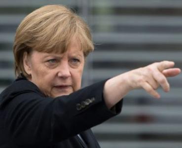 Merkel: “Son vaxtlar təmas xəttində atəşkəsin tez-tez pozulmasından təəssüflənirik”