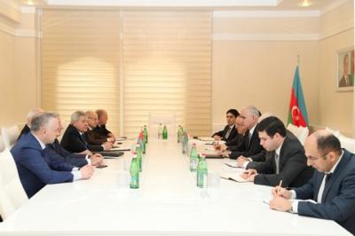Şahin Mustafayev belaruslu iş adamlarını qəbul edib