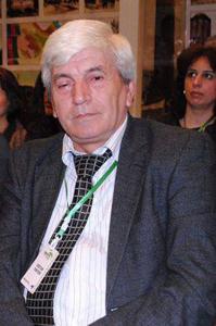 Tərcüməçi Tehran Vəliyev vəfat edib