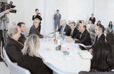 Əbülfəs Qarayev İtaliya nümayəndə heyətini qəbul edib