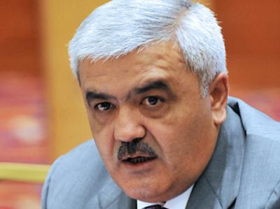 Rövnəq Abdullayev: «Rüstəm İbrahimbəyova böyük hörmətimiz var»