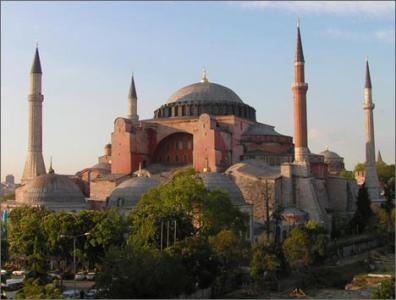 Türkiyə Aya-Sofya Muzeyini məscid kimi aça bilər