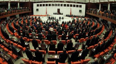 Türkiyə partiyaları “erməni soyqırımı” ilə bağlı qətnaməni pisləyən bəyanat qəbul edib