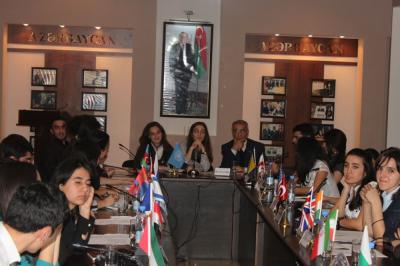 ATGTİ-nin "Diplomatiya" işçi qrupu ADU-da simulyasiya oyunu keçirib