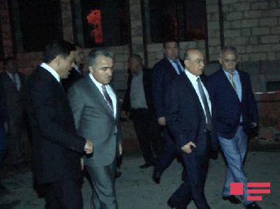 Zeynal Nağdəliyev və Kəmaləddin Heydərov yanmış binaya baxış keçiriblər