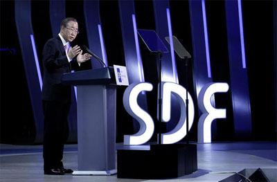 “Ötən əsrdə repressiv dövlətlər çap maşını olanları izləyirdi, bu gün interneti bağlayırlar”