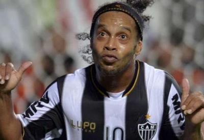 Ronaldinyo Braziliya klubunda