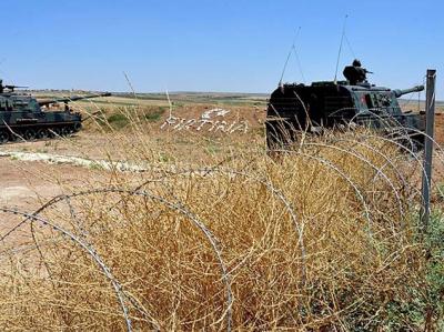 Türk ordusu "İŞİD"in Suriyadakı mövqelərini atəşə tutub