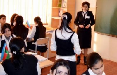 İş axtaran müəllimlərin imtahanında ikinci mərhələ başlayır