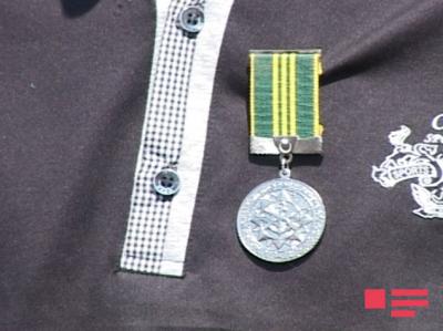 Şəhid olan hərbçinin medalı ailəsinə təqdim olunub