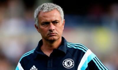 Mourinyo: "Vengerin əlini sıxmağa məcbur deyildim"