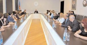 Mikayıl Cabbarov direktorlarla görüşüb