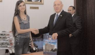 Əhliman Əmiraslanov Prezident təqaüdçüləri ilə görüşüb