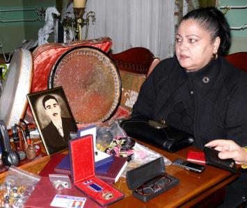 Qədir Rüstəmova məxsus əşyalar muzeyə verildi (Foto)