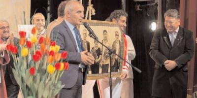 Gənc Tamaşaçılar Teatrının Kalmıkiyaya səfəri yekunlaşıb - Fotoreportaj