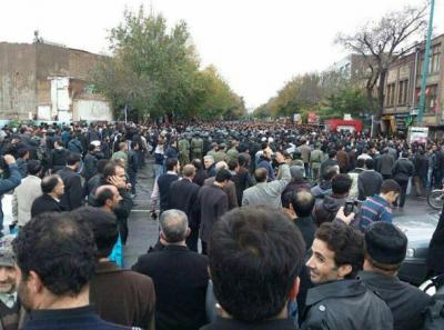 İranda azərbaycanlılar ayağa qalxdı